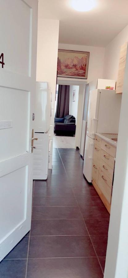 X Aug 2024 Comfort Apartment 5P Af Виена Екстериор снимка