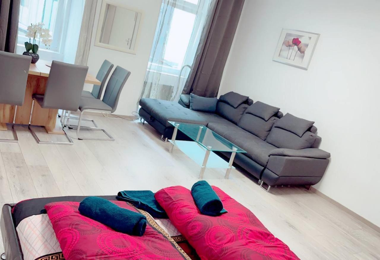 X Aug 2024 Comfort Apartment 5P Af Виена Екстериор снимка